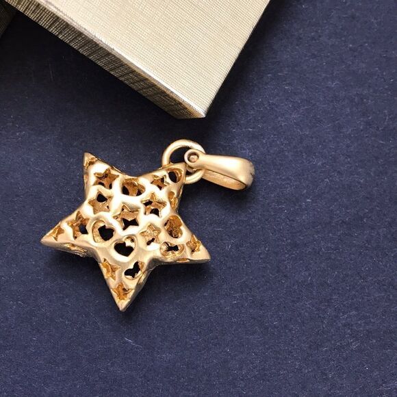 Two Golden Pendants   - Picture 2 of 3